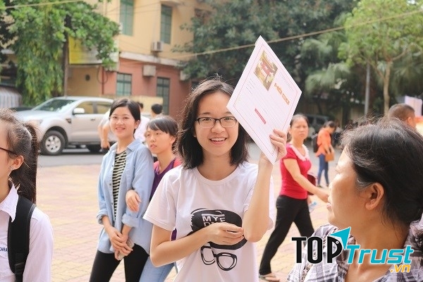 Hướng dẫn làm hồ sơ nhập học cho tân sinh viên 2017