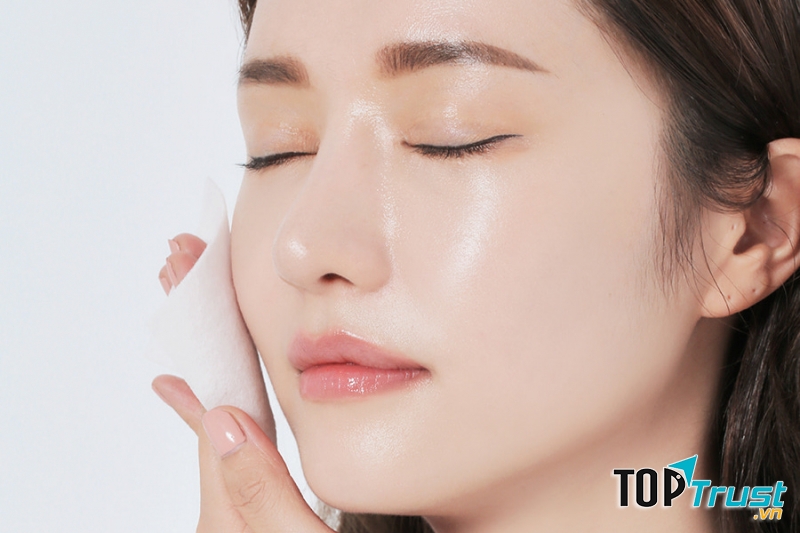 Kem dưỡng nâng tông da tốt nhất hiện nay