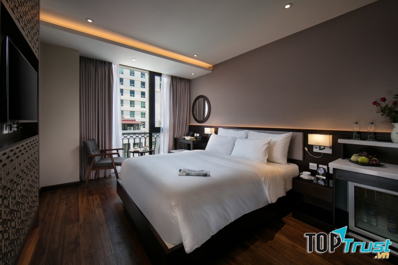 Khách sạn đẹp nhất phố Thợ Nhuộm, Hà Nội