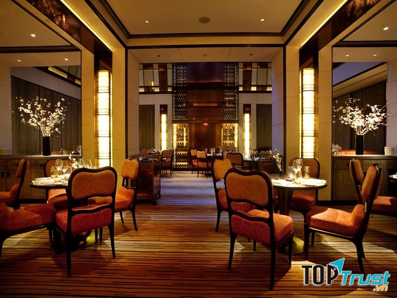 Khách sạn sang trọng nhất tại thành phố New York, Mỹ