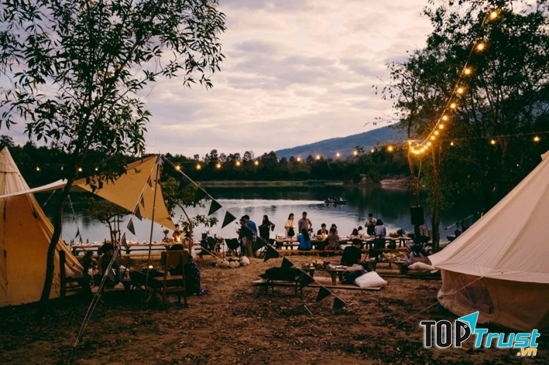 Khu cắm trại HOT nhất Việt Nam trong dịp Tết dương lịch sắp tới