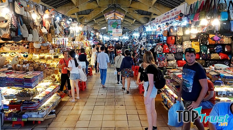 Khu chợ bán buôn lớn nổi tiếng nhất ở miền Bắc