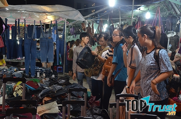 Khu chợ dành cho sinh viên giá rẻ nhất tại TP.HCM