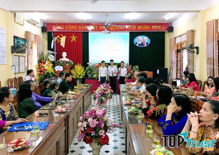 Kịch bản dẫn chương trình tọa đàm ngày 20/11 hay và ý nghĩa nhất