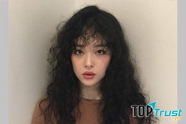 Kiểu tóc mái thưa Hàn Quốc đẹp nhất năm 2019