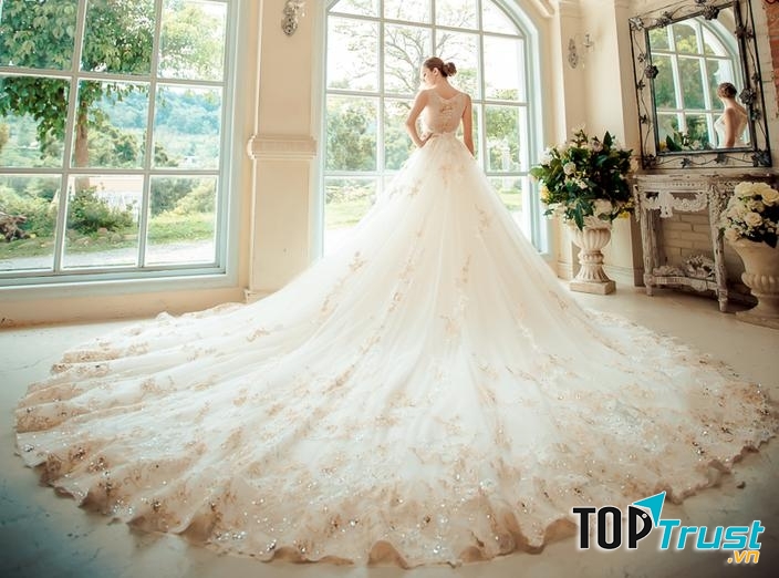 Kiểu váy cưới đẹp nhất sẽ lên ngôi 2020