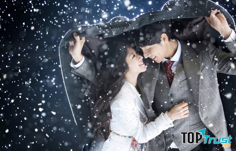 Kinh nghiệm chụp hình cưới dưới mưa đẹp và độc đáo nhất