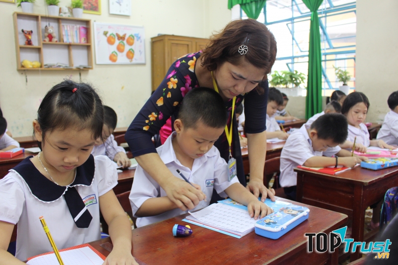 Kinh nghiệm dạy học sinh lớp 1 nhanh biết đọc - biết viết mà giáo viên tiểu học nên biết