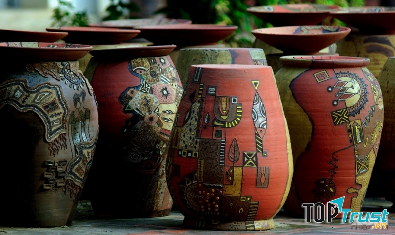 Làng gốm truyền thống tại Việt Nam