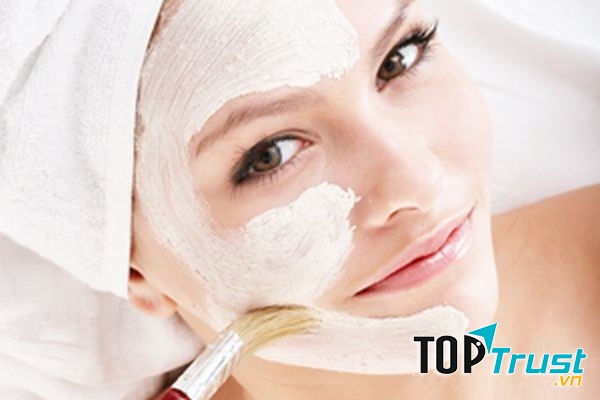 Loại mặt nạ đất sét tốt nhất cho da mụn