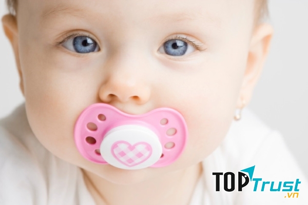 Loại ty ngậm cho bé tốt nhất hiện nay