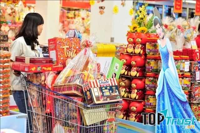 Lời khuyên mua sắm Tết tiết kiệm mà vẫn đầy đủ cho gia đình