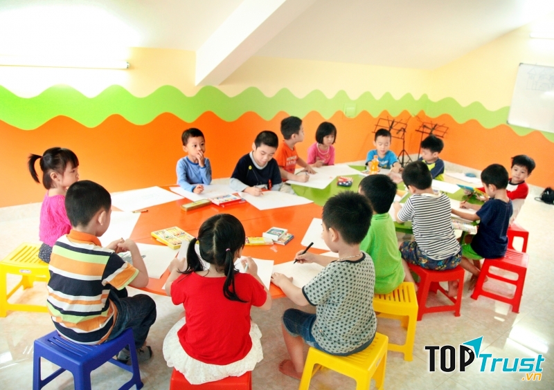 Lớp học vẽ uy tín nhất  cho trẻ em ở Hà Nội