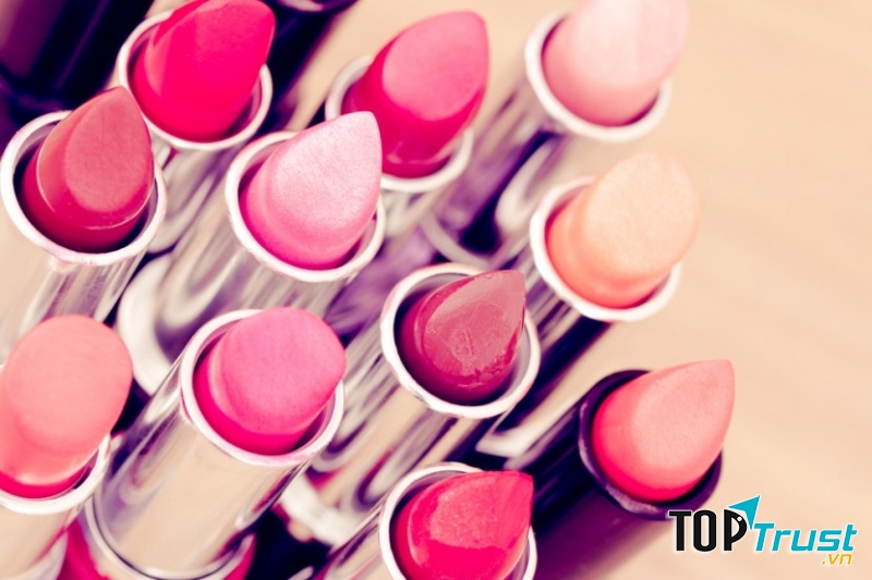 Lưu ý để bạn chọn mua được loại son môi siêu chuẩn