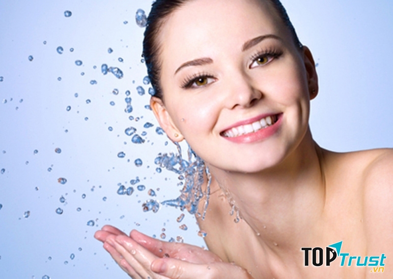 Lưu ý  giúp rửa mặt làm đẹp da đơn giản nhất