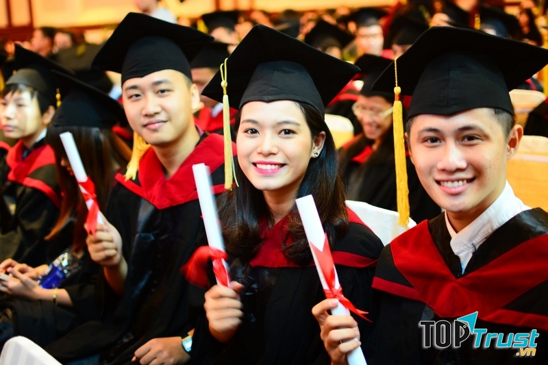 Lưu ý khi định hướng và lựa chọn trường đại học cho các sỹ tử năm 2017