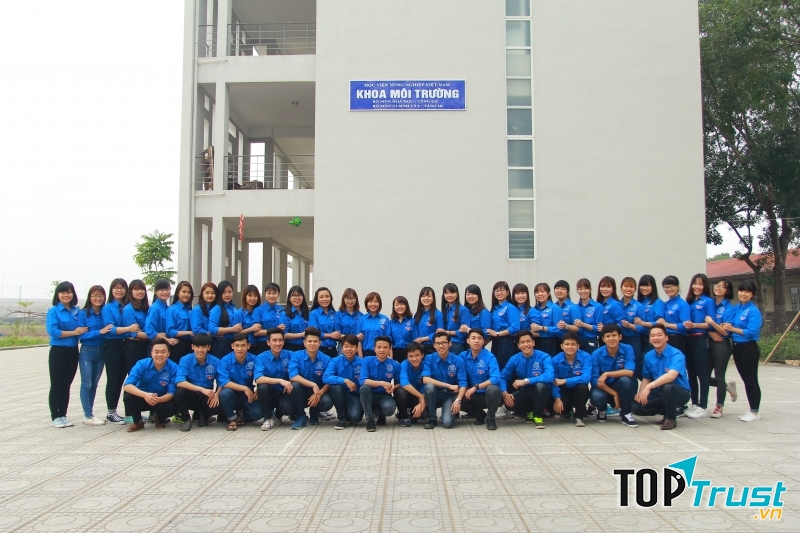 Lý do nên yêu một thanh niên tình nguyện