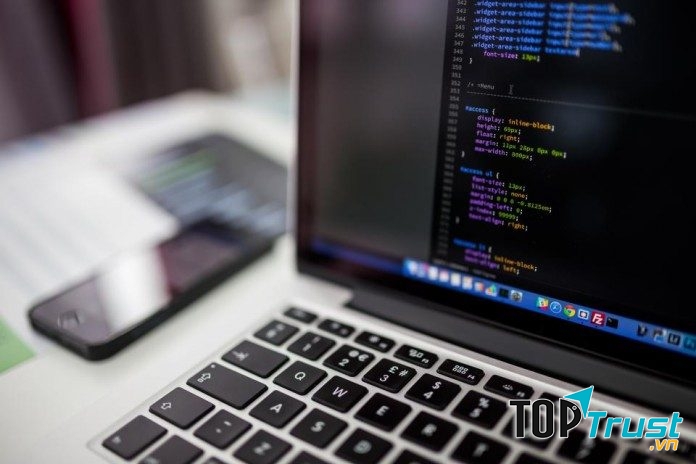 Mẫu laptop tốt nhất dành cho dân lập trình hiện nay