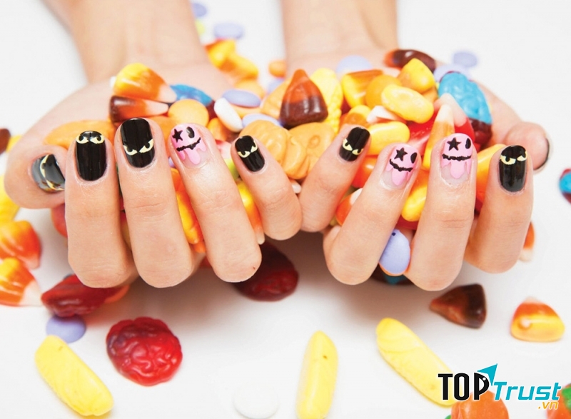 Mẫu nail cực ngầu cho mùa Halloween