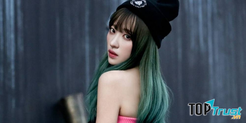 Màu tóc nhuộm đẹp nhất cho nữ