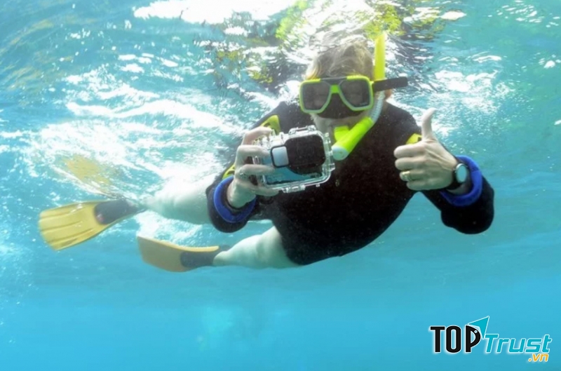 Máy chụp ảnh dưới nước tốt nhất hiện nay