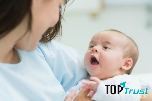 Mẹo nhỏ trị nấc hiệu quả cho bé