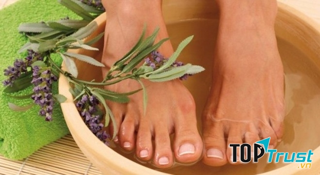 Mẹo trị chứng lạnh chân hiệu quả nhất cho mùa đông