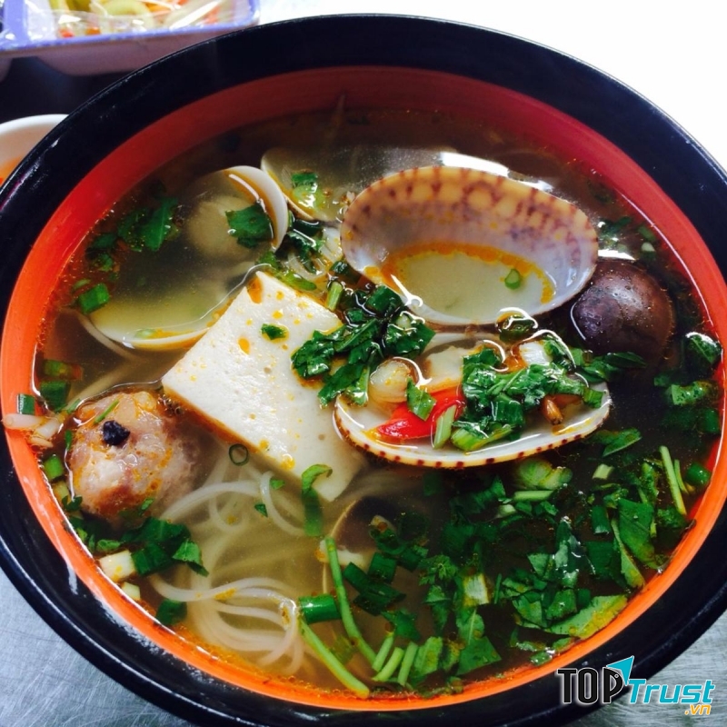 Món ăn ngon nhất khu ẩm thực chợ Hồ Thị Kỷ, TP. Hồ Chí Minh