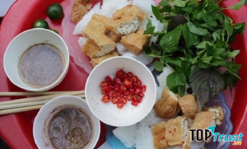 Món ăn ngon nhất quanh Đại học Thương mại