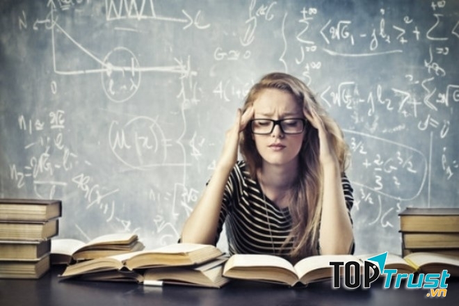 Môn học sinh viên sợ nhất trong trường đại học