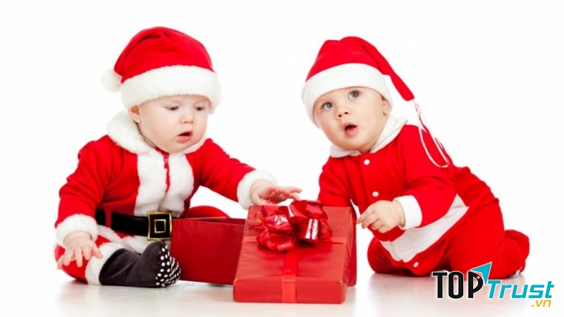 Món quà giáng sinh ý nghĩa dành tặng bé yêu