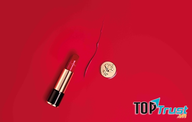 Món quà hàng hiệu làm phụ nữ mê như điếu đổ trong ngày Valentine