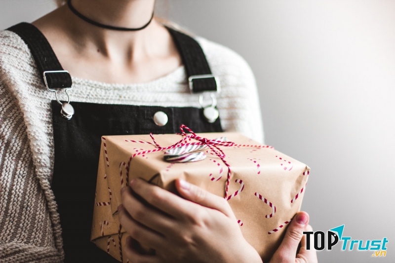 Món quà tặng bạn gái mới quen ý nghĩa nhất