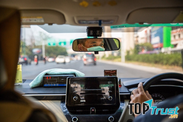 Nghề, công việc có nguy cơ tiếp xúc, lây nhiễm Covid-19 cao