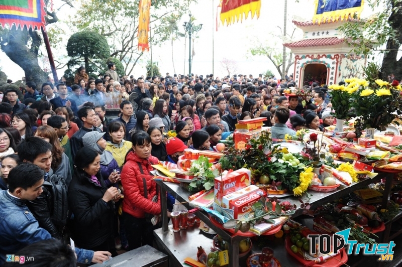 Ngôi chùa cầu may đầu xuân linh thiêng nhất tại Hà Nội