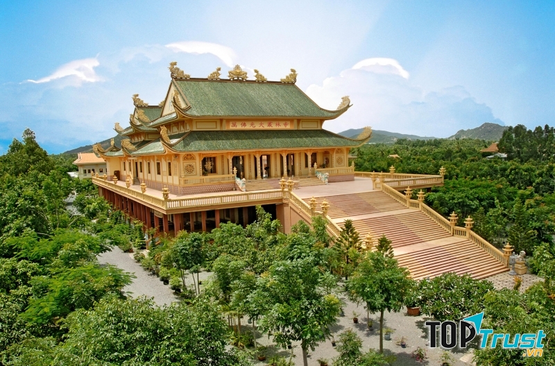 Ngôi chùa linh thiêng và cổ kính nhất Cần Thơ