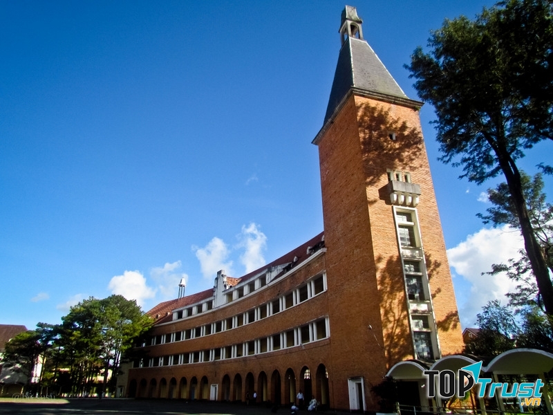 Ngôi trường có kiến trúc đẹp nhất Việt Nam