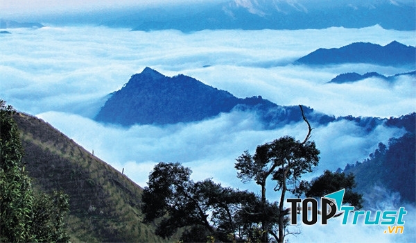 Ngọn núi cao nhất Việt Nam