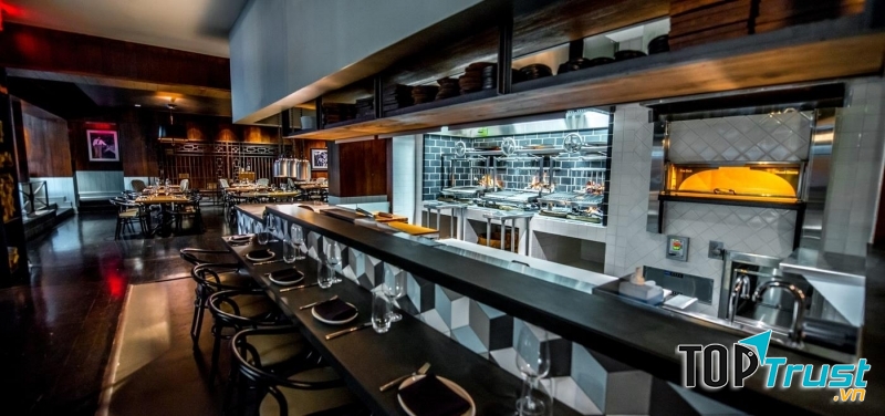 Nhà hàng Âu Mỹ nổi tiếng nhất để hẹn hò và tiếp khách tại TP. HCM