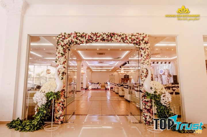 Nhà hàng tổ chức tiệc cưới cao cấp nhất tại Hà Nội