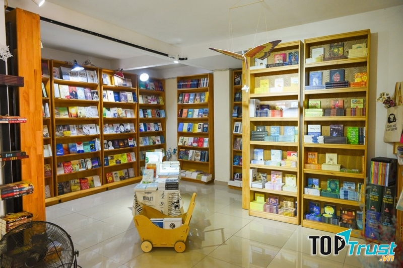 Nhà sách lớn nhất và tốt nhất ở Hải Phòng