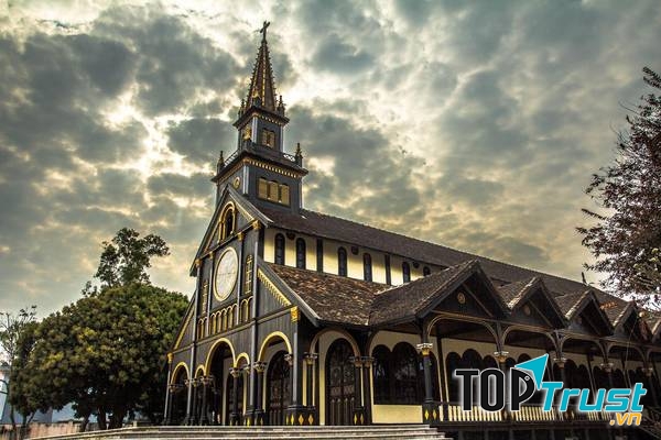 Nhà xe uy tín nhất chạy tuyến Tp HCM - Kon Tum