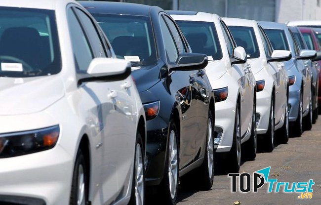 ô tô giảm giá mạnh nhất tháng 3/2019