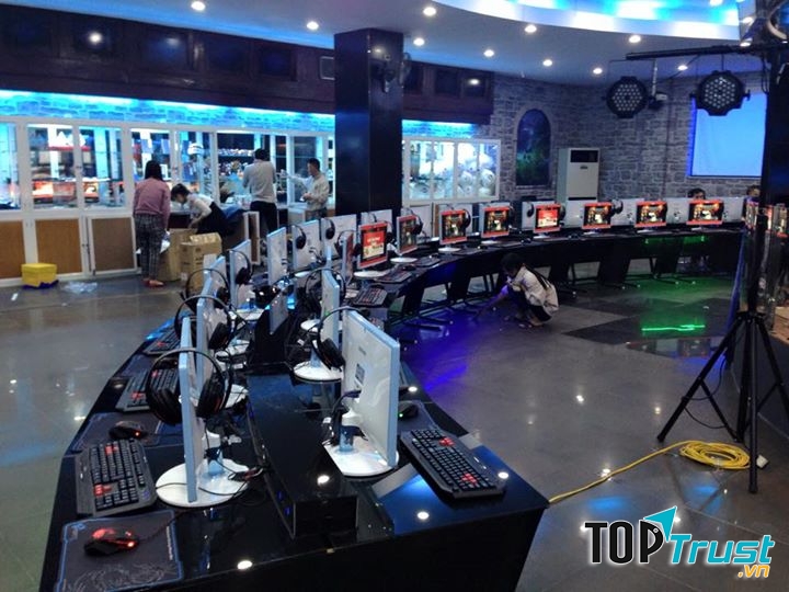 Phòng Cyber Game đẹp mắt ở HCM dành cho game thủ