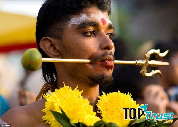 Phong tục kỳ lạ nhất trên thế giới có thể bạn muốn biết