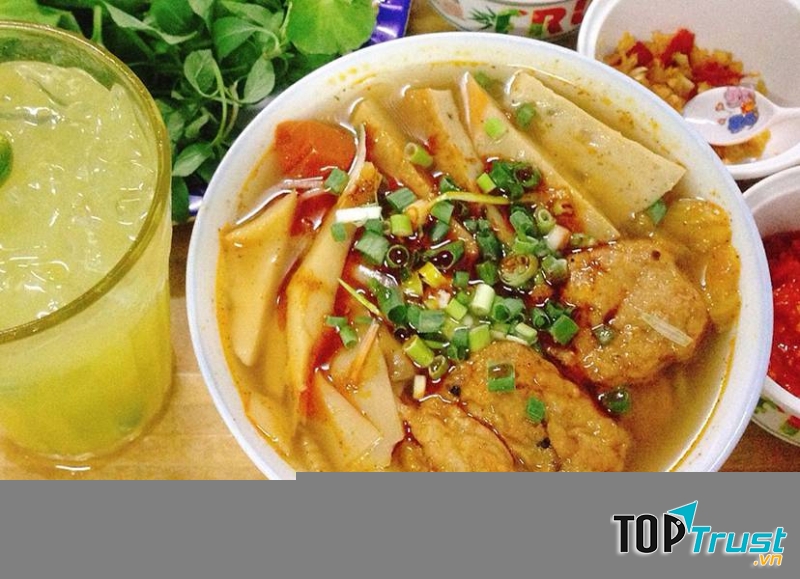 Quán ăn ngon ở đường Nguyễn Du, Huế