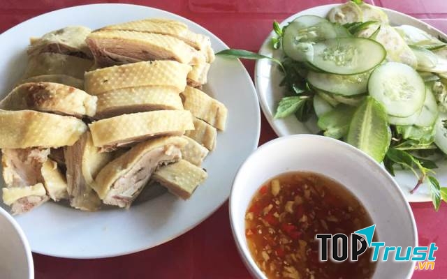 Quán ăn ngon ở đường Tùng Thiện Vương, Huế