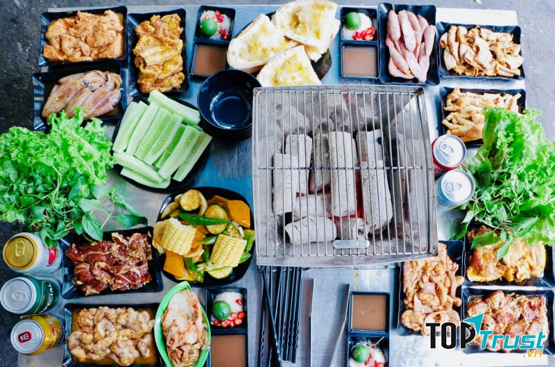 Quán ăn ngon tại đường Minh Khai, Hà Nội