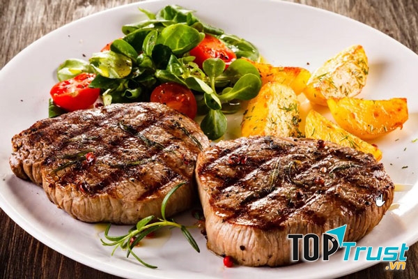 Quán ăn ngon và chất lượng tại đường Cách Mạng Tháng 8, TP. HCM