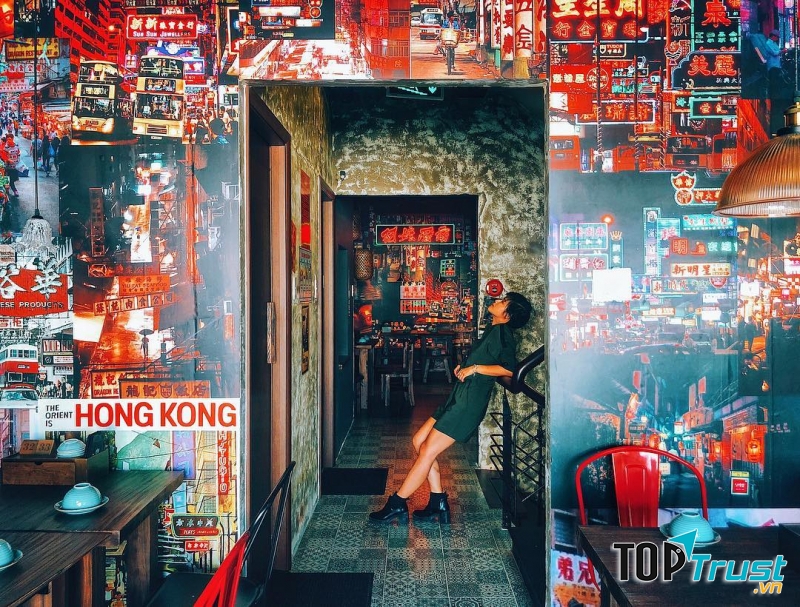 Quán ăn phong cách phim Hong Kong ở Sài Gòn